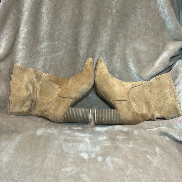 Ccocci Darby Slouchy Block Heel Tan Faux Suede Boot Round Toe Women's Size 7  :) - Picture 5 of 8